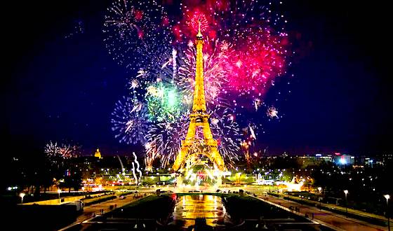 goosebumpmoment about celebrating new year at the eiffel tower in paris